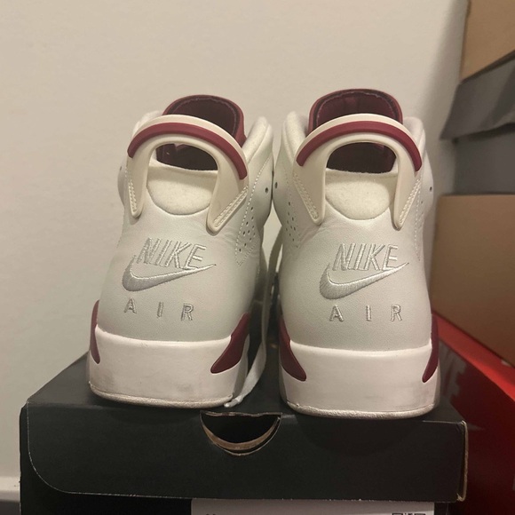 Air Jordan 6 Retro ‘Maroon’ - size 11